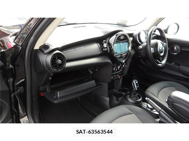 Bmw MINI 2018-06 2963838-7