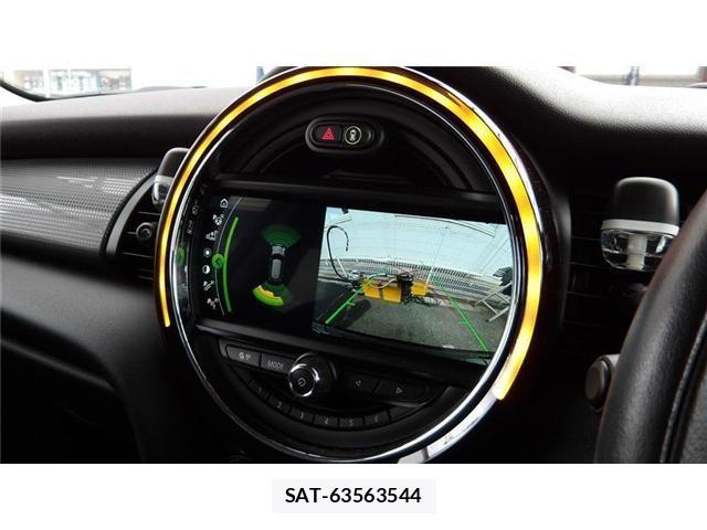 Bmw MINI 2018-06 2963838-8