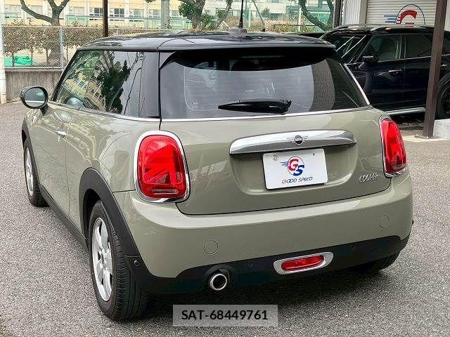Bmw MINI 2020-04 4140068-14
