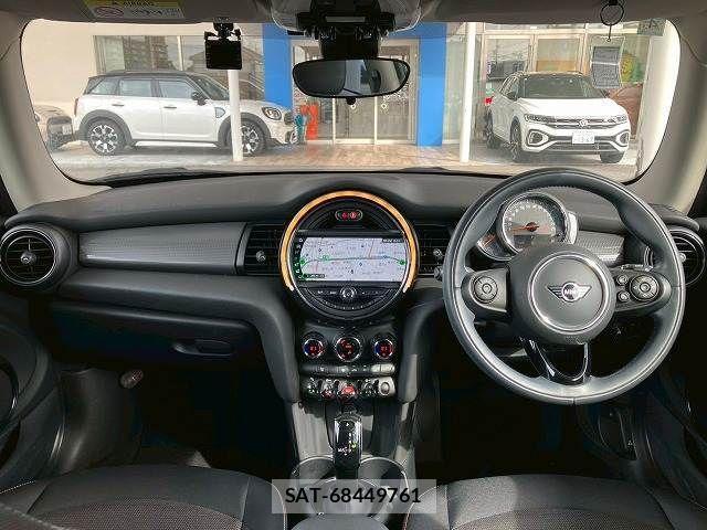 Bmw MINI 2020-04 4140068-2