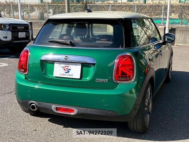 Bmw MINI 2020-03 4422199-12