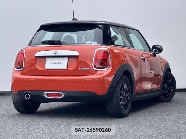 Bmw MINI 2019-07 4596590-2