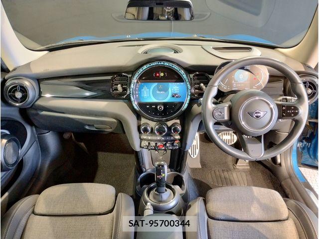 Bmw MINI 2023-03 6676894-1