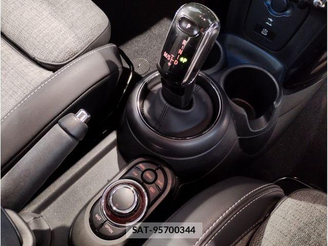 Bmw MINI 2023-03 6676894-23