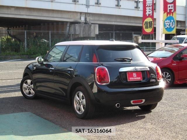 Bmw MINI 2020-08 6995692-3