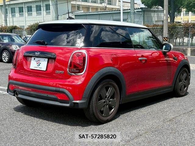 Bmw MINI 2021-08 7020894-12