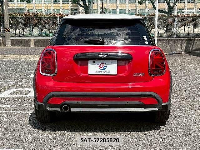 Bmw MINI 2021-08 7020894-13