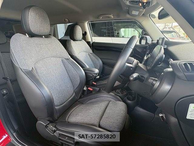 Bmw MINI 2021-08 7020894-16