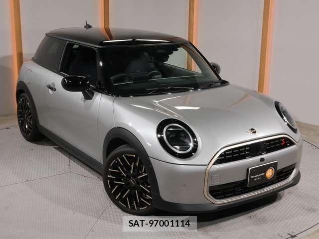 Bmw MINI 2025-07 7059555-18
