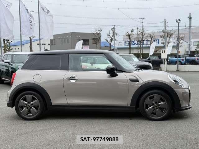 Bmw MINI 2023-03 7221746-13