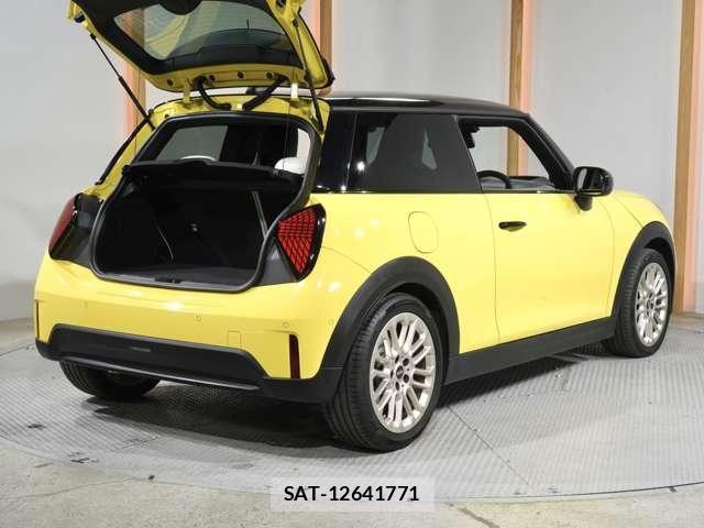 Bmw MINI 2024-11 7221753-29