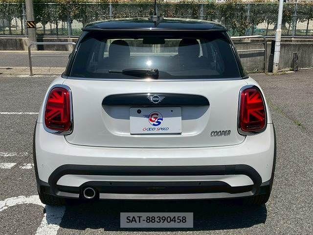 Bmw MINI 2023-12 7221747-13
