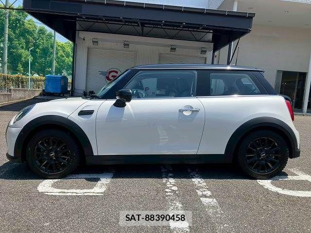 Bmw MINI 2023-12 7221747-15