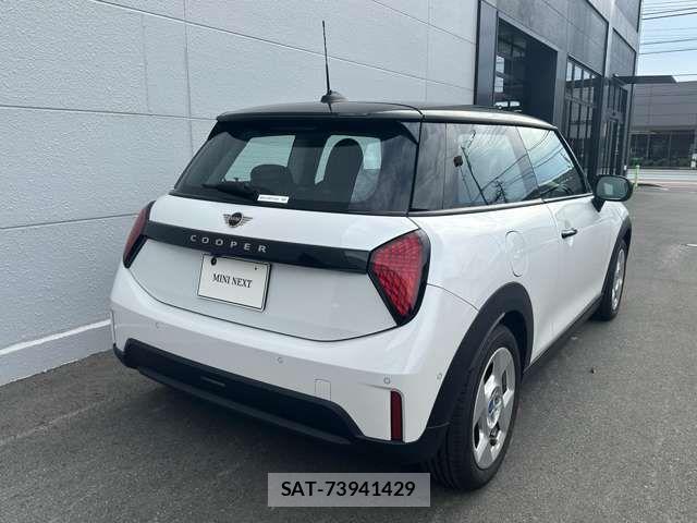 Bmw MINI 2024-08 7221752-1