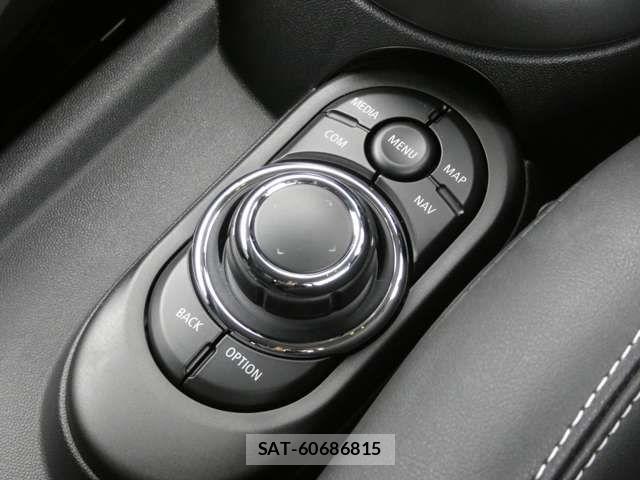 Bmw MINI 2021-11 7328373-19