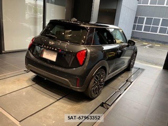 Bmw MINI 2026-01 7328368-6