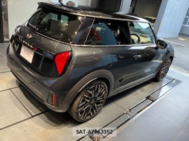 Bmw MINI 2026-01 7328368-7