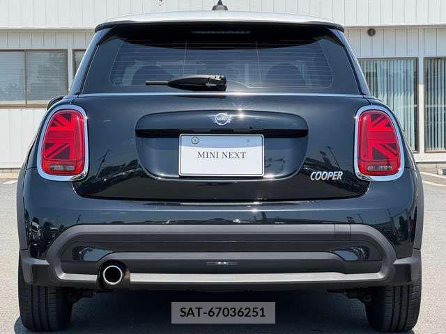 Bmw MINI 2022-09 7328372-4