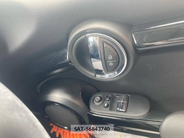 Bmw MINI 2022-05 7328374-18
