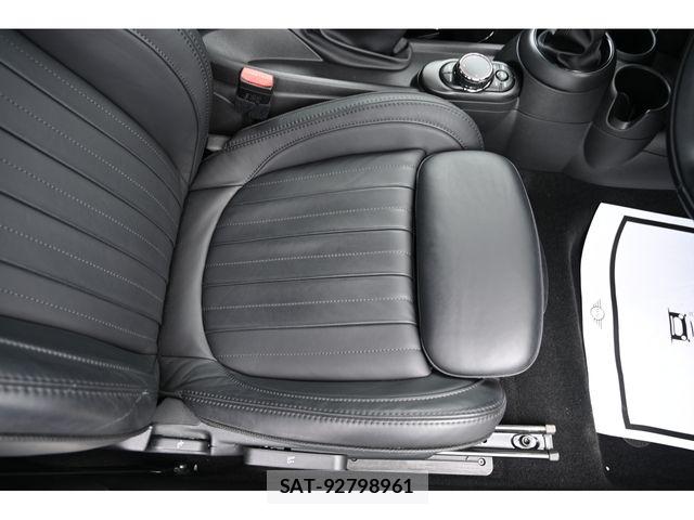Bmw MINI 2018-06 7328379-14
