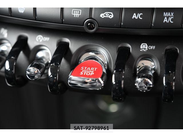 Bmw MINI 2018-06 7328379-22