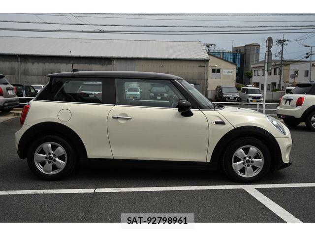Bmw MINI 2018-06 7328379-3