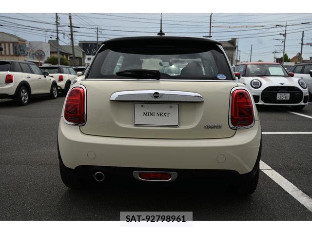Bmw MINI 2018-06 7328379-5