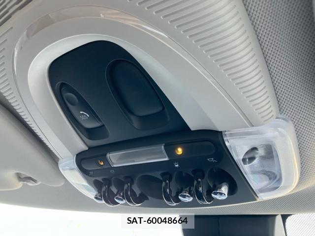 Bmw MINI 2022-03 7328376-17
