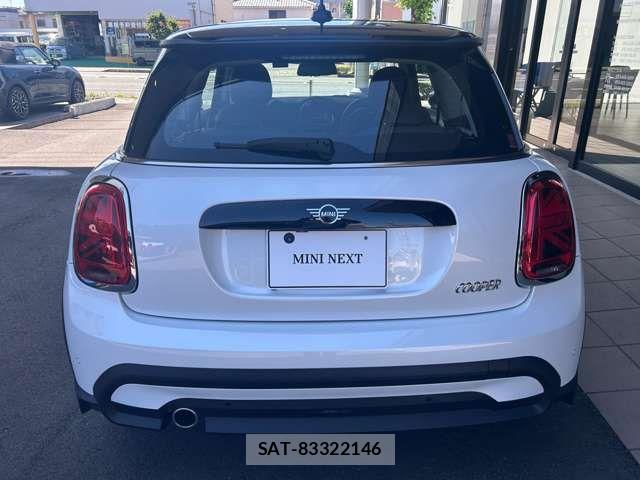 Bmw MINI 2023-05 7328369-7