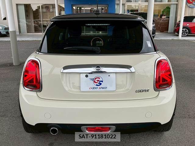 Bmw MINI 2019-08 7358748-13