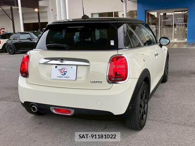 Bmw MINI 2019-08 7358748-14