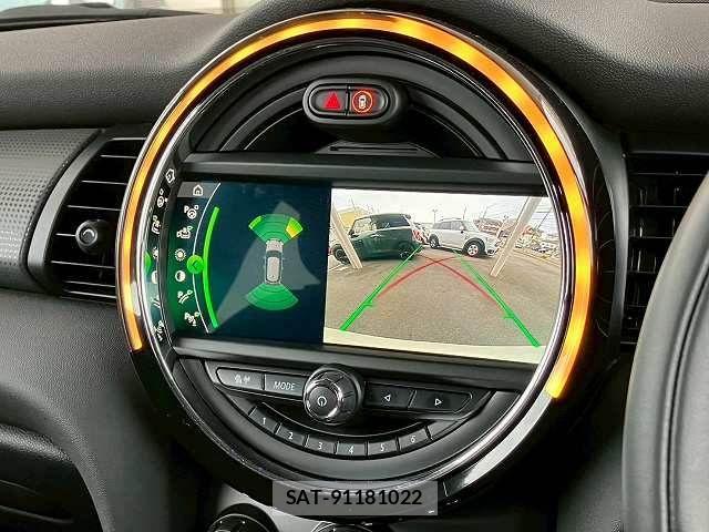 Bmw MINI 2019-08 7358748-4
