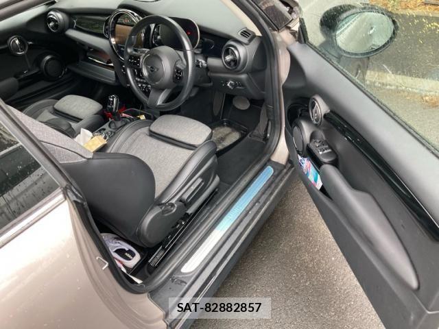 Bmw MINI 2021-08 7358747-11