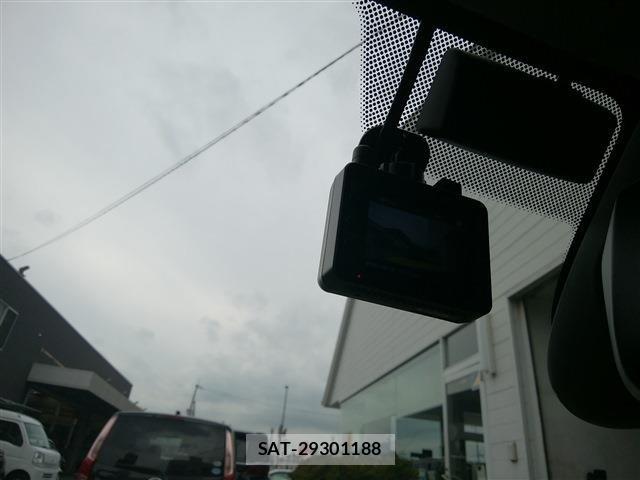 Bmw MINI 2023-12 7392870-12