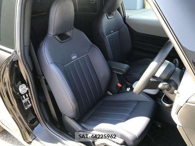 Bmw MINI 2024-11 7392871-10