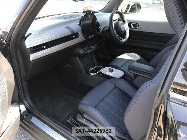 Bmw MINI 2024-11 7392871-11