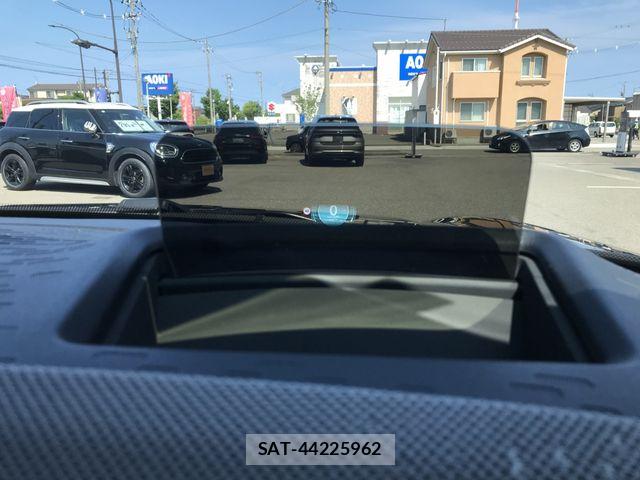 Bmw MINI 2024-11 7392871-22