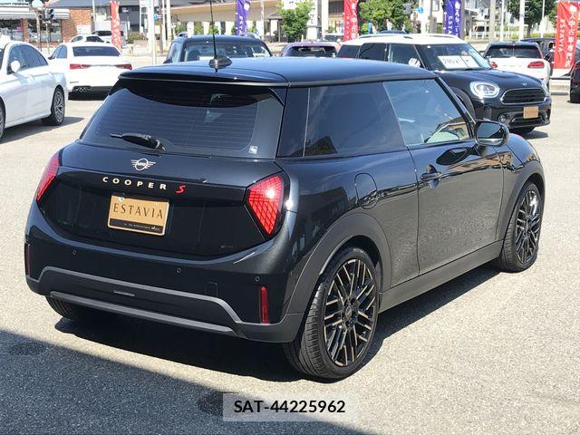 Bmw MINI 2024-11 7392871-2
