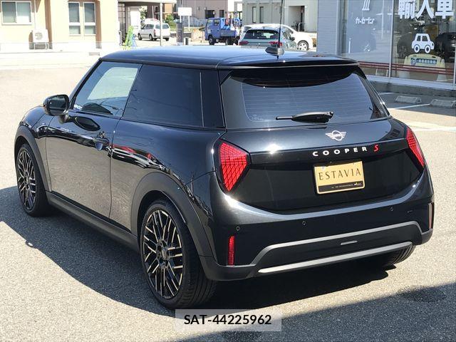 Bmw MINI 2024-11 7392871-7