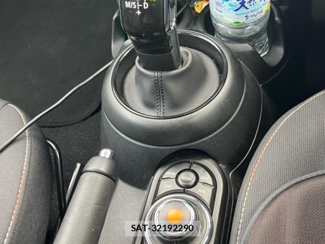 Bmw MINI 2020-08 7392878-19