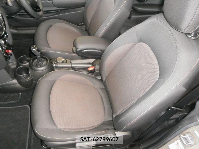 Bmw MINI 2018-10 7455798-15
