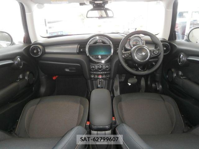 Bmw MINI 2018-10 7455798-19