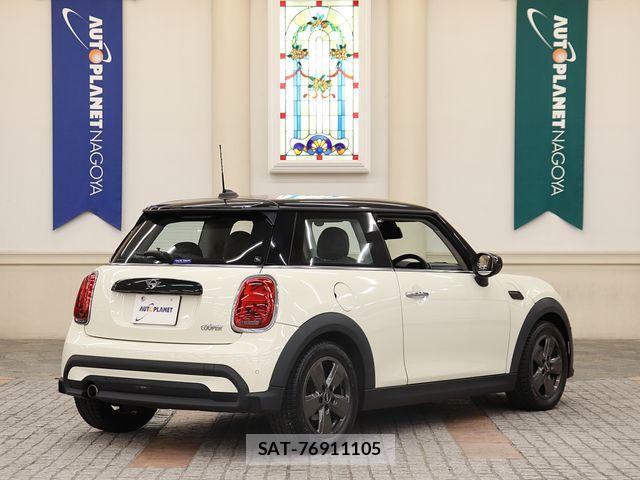 Bmw MINI 2023-03 7455796-2