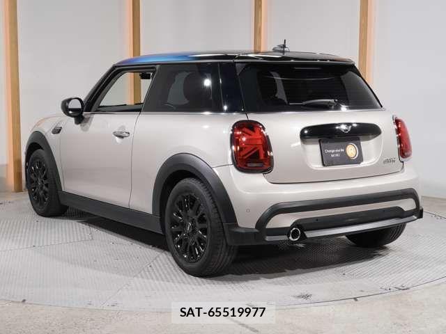 Bmw MINI 2021-06 7501517-9