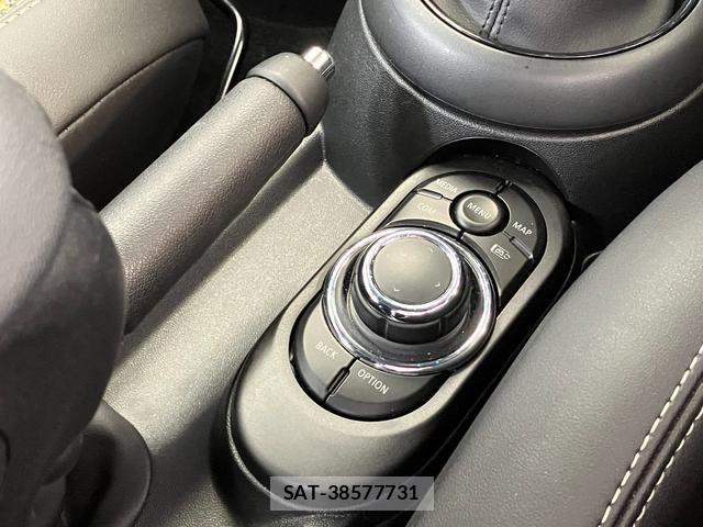 Bmw MINI 2023-05 7618085-16