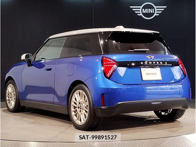 Bmw MINI 2024-06 7725669-2