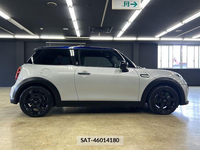 Bmw MINI 2022-07 7725670-10