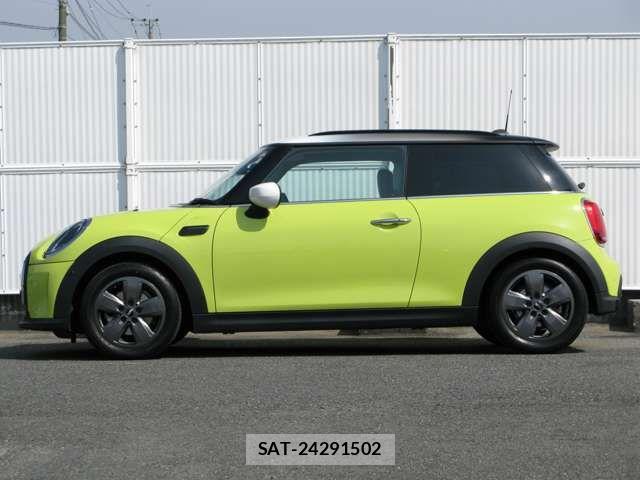 Bmw MINI 2023-03 7725675-6