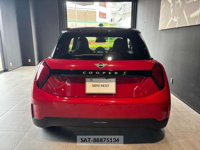 Bmw MINI 2026-02 7725661-3