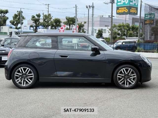Bmw MINI 2024-08 7787029-16